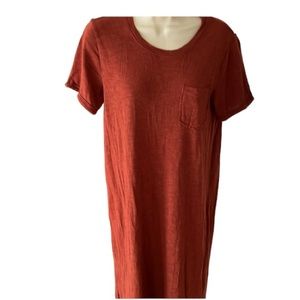 Jessica Simpson size medium rust maxi tee shirt dress side slits front pocket